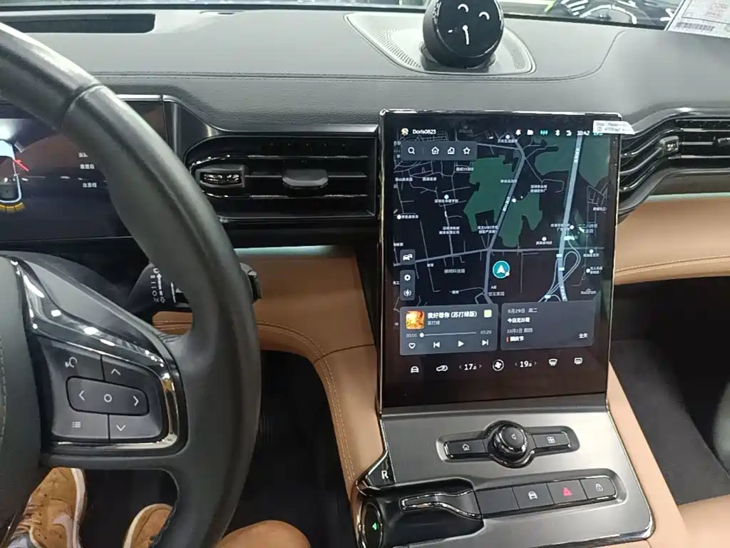 NIO ES6 — миниатюра 13