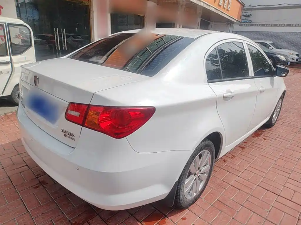 Roewe 350 — миниатюра 7