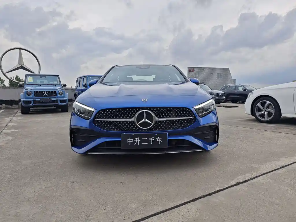 Mercedes-Benz A-Class A 2023 A 200 L