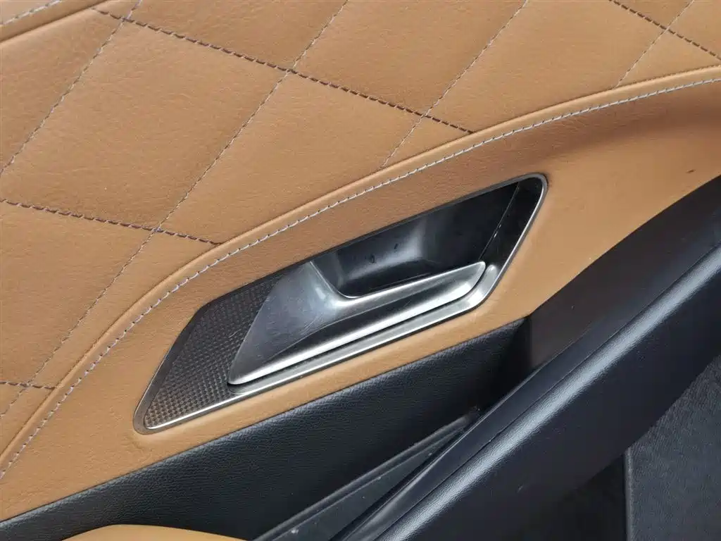 DS DS 7 Crossback — миниатюра 9