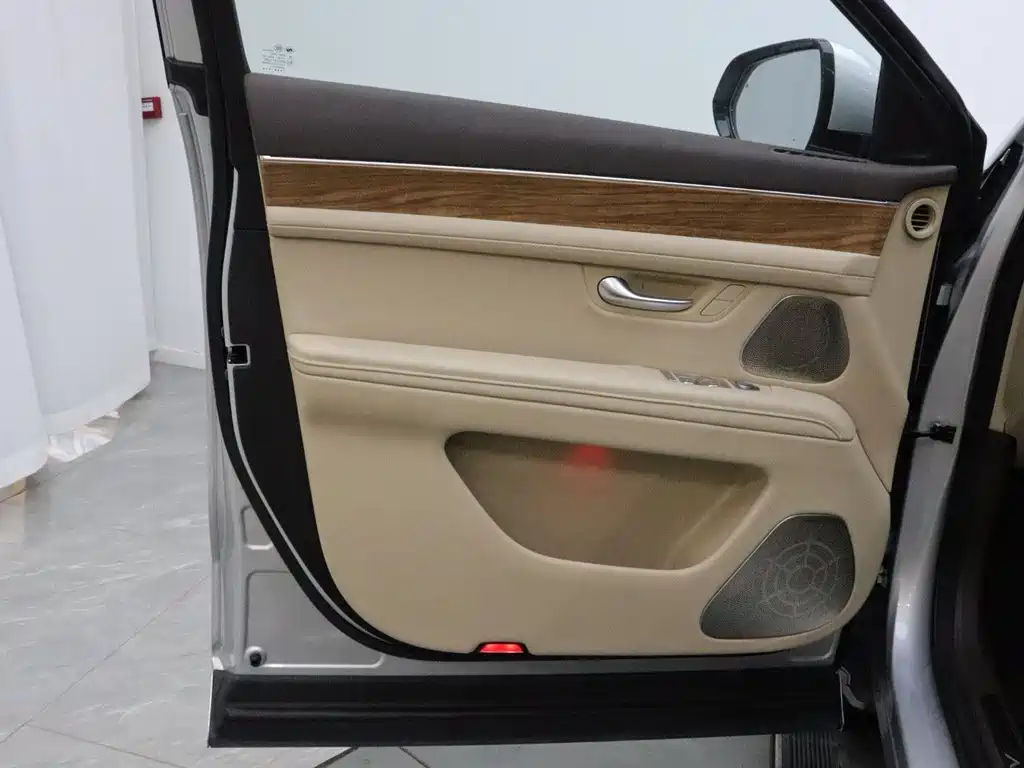 AITO AITO M7 — миниатюра 10
