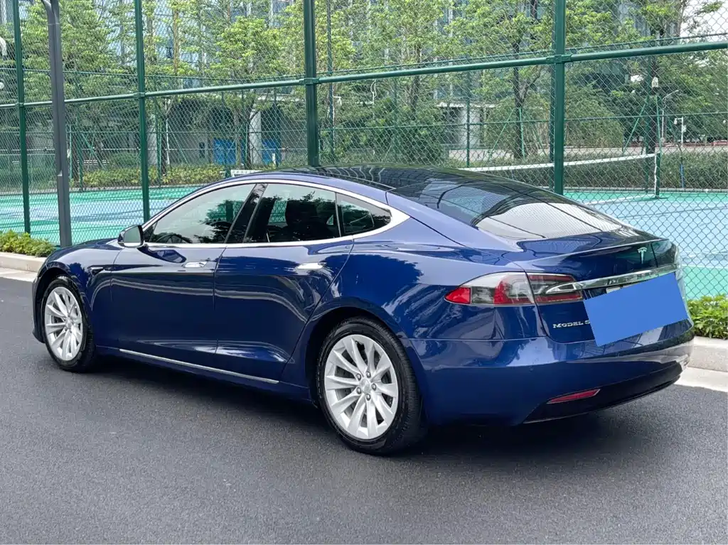 TESLA MODEL S
