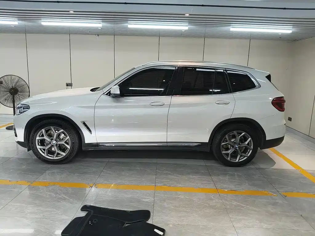BMW X3 — миниатюра 2