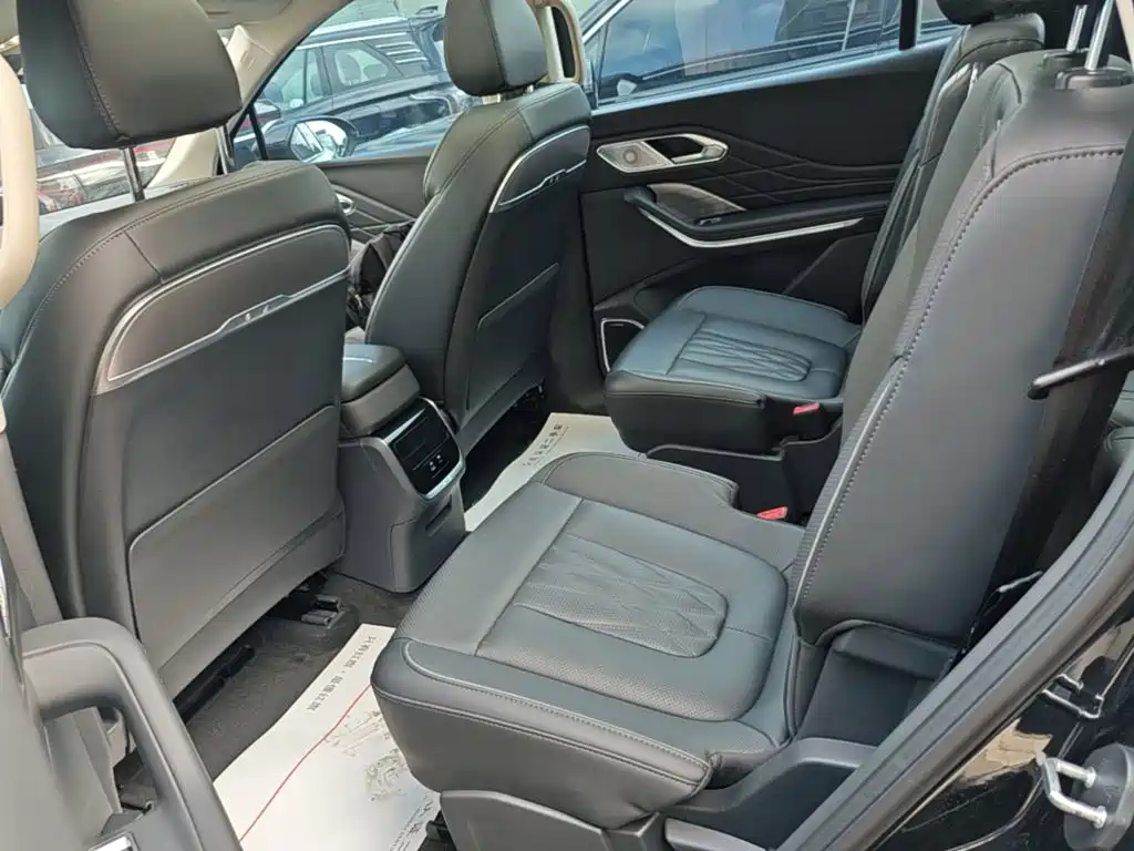 Hongqi Hongqi HS7 PHEV — миниатюра 17