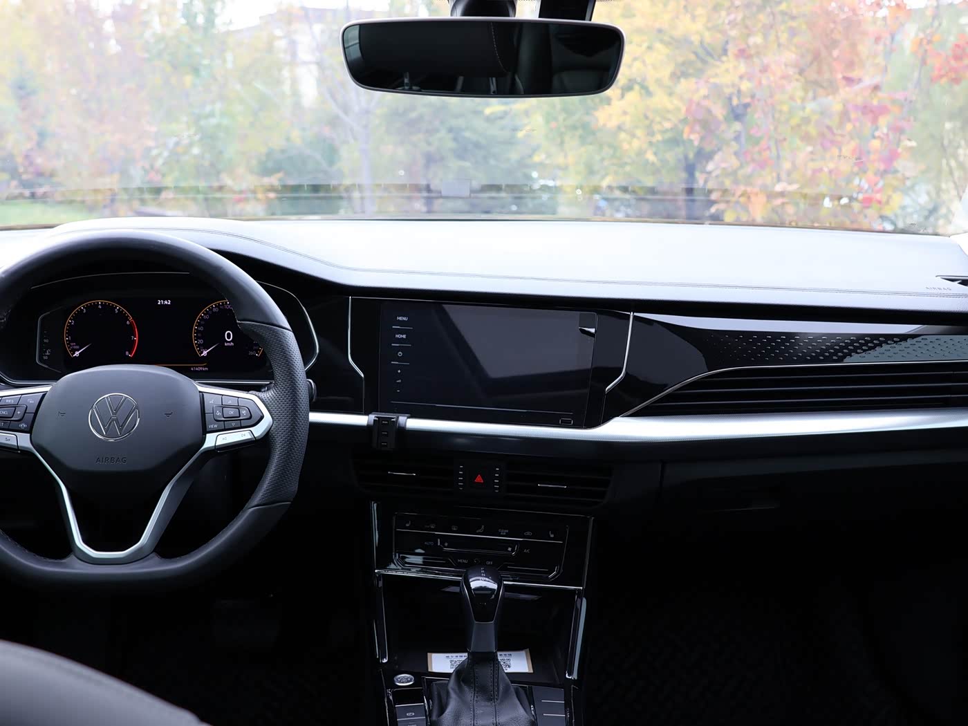 Volkswagen Passat 1.4 л 2022 г. Чёрный, пробег 41000 км
