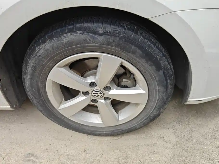 Volkswagen Lavida — миниатюра 6