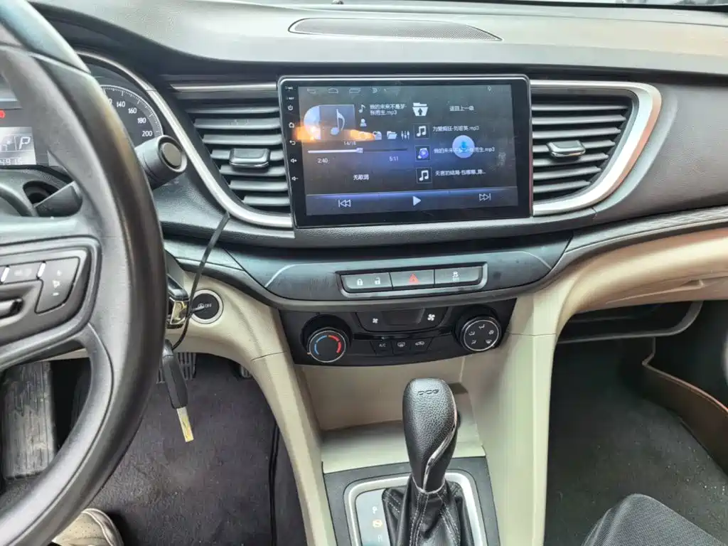 Buick Excelle — миниатюра 10
