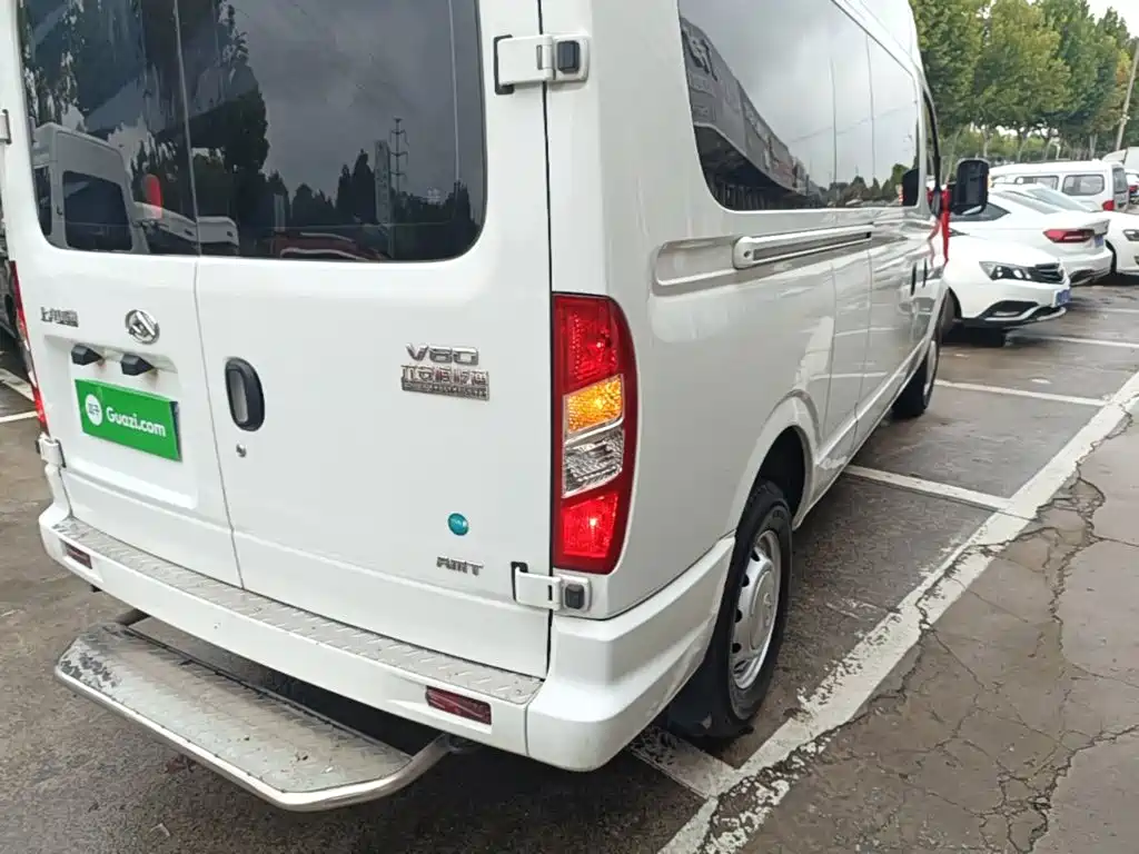 MAXUS V80 — миниатюра 8