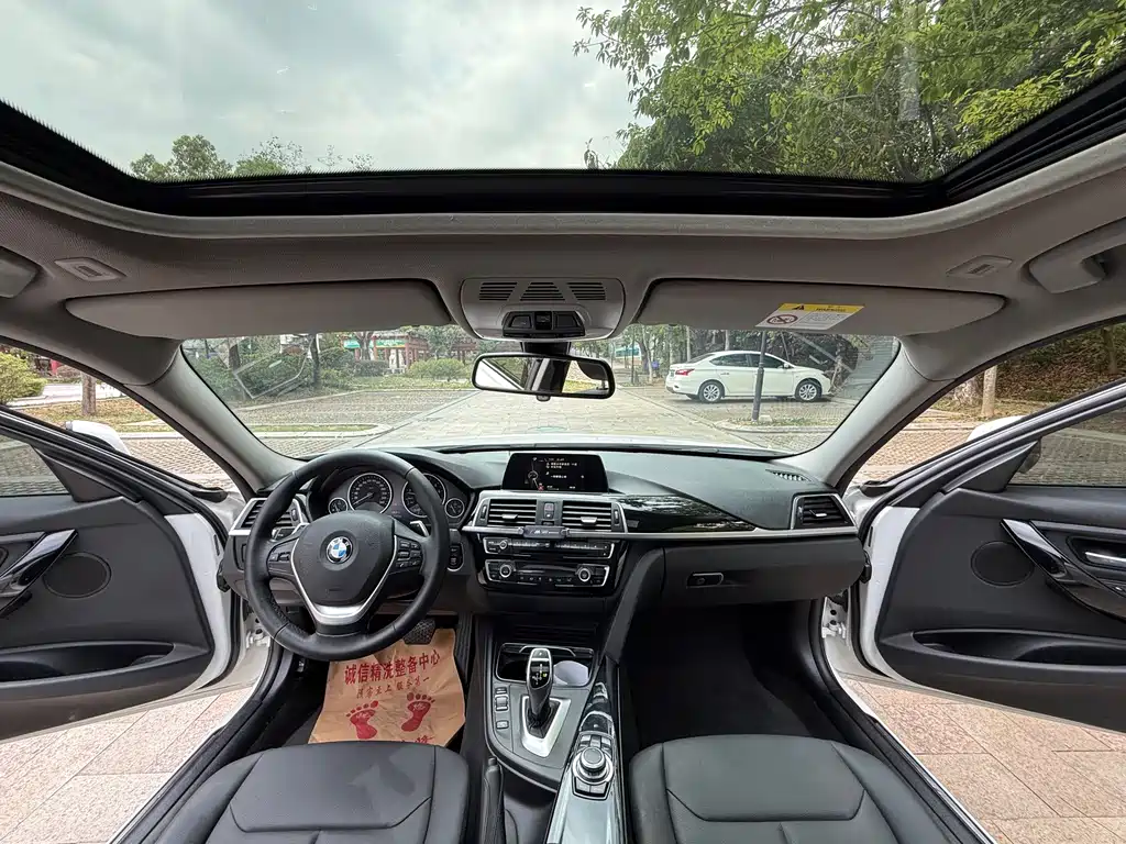 BMW 3 Series — миниатюра 6