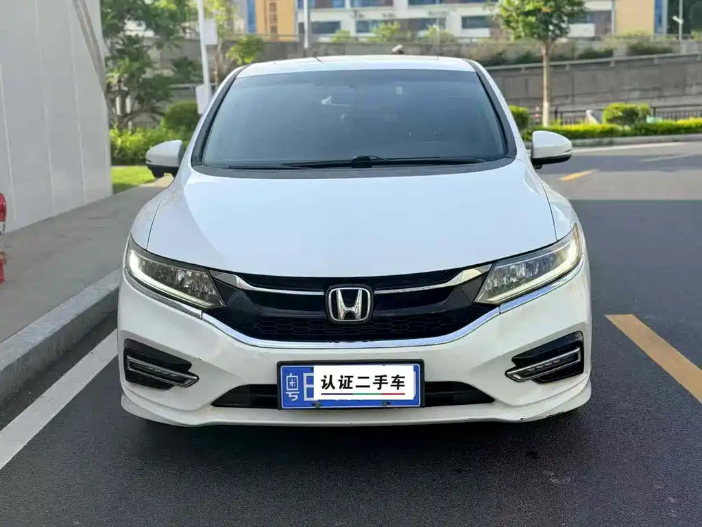 Honda Jade 2017 210TURBO CVT Luxury 5 мест