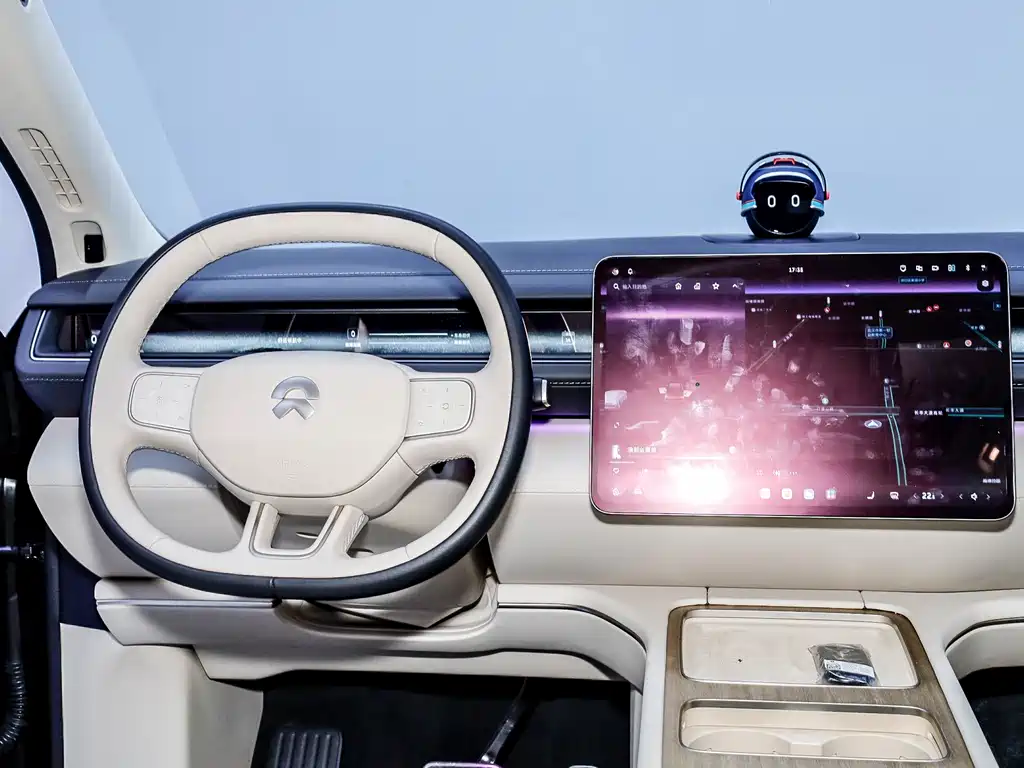 NIO ES8 — миниатюра 17