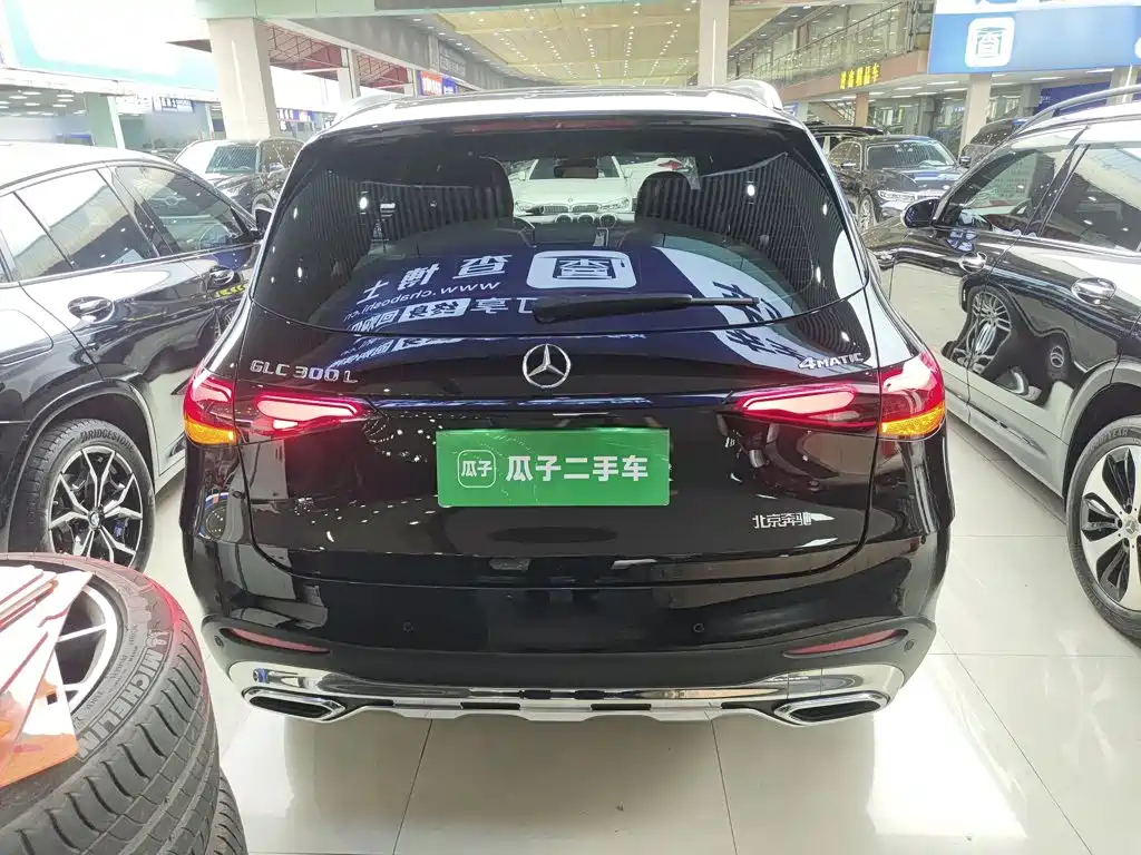 Mercedes-Benz GLC 2023 GLC 300 L 4MATIC 7 мест