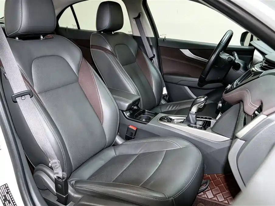 Chevrolet Malibu — миниатюра 7
