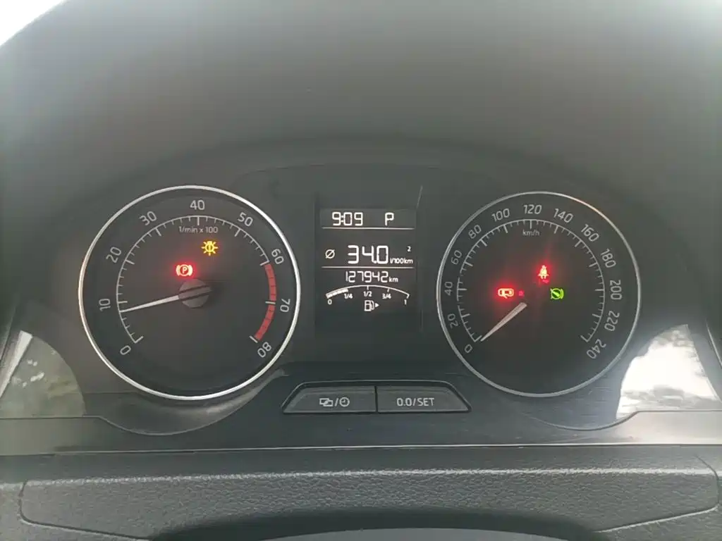 Skoda Rapid Spaceback — миниатюра 12