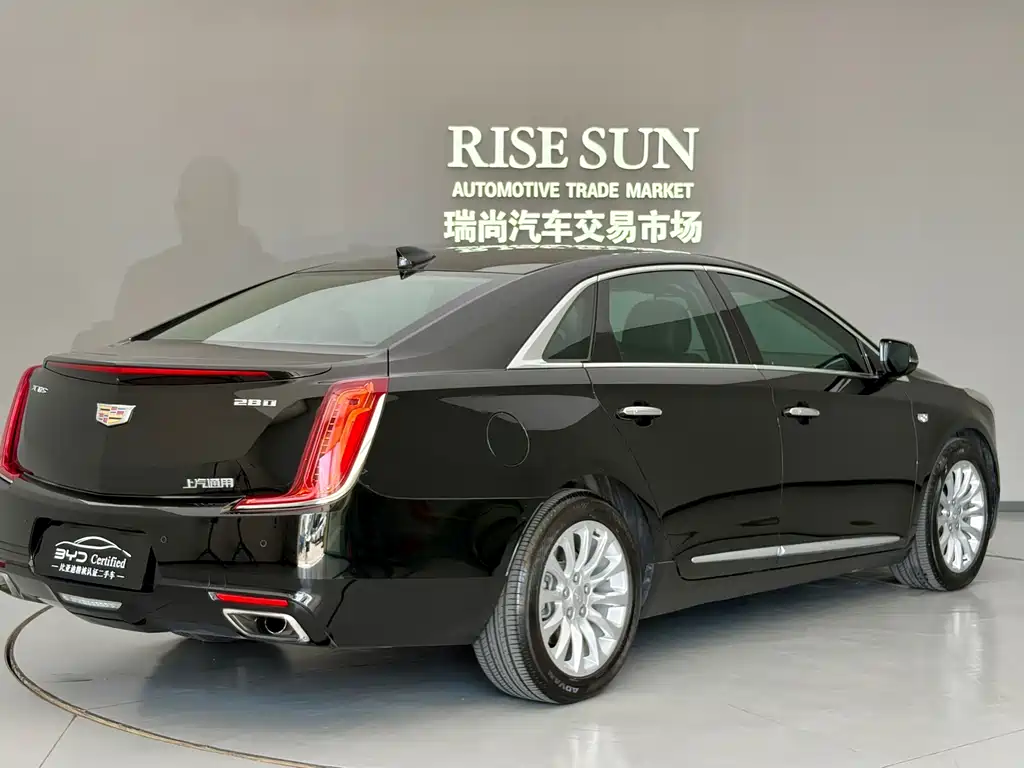Cadillac XTS — миниатюра 4