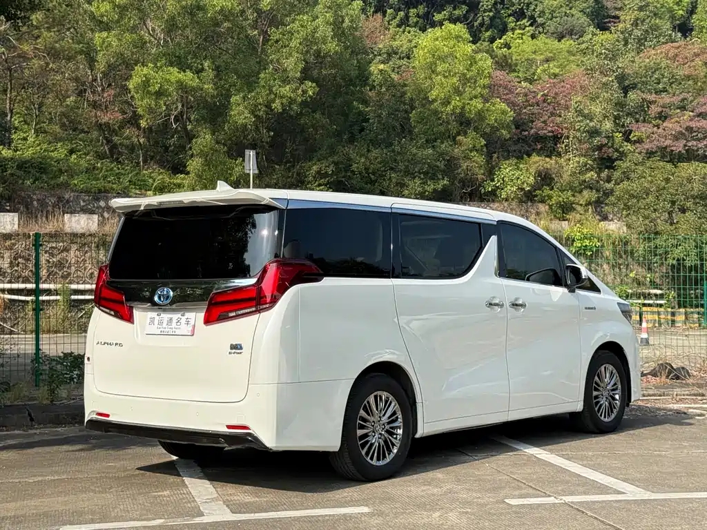 TOYOTA ELFA