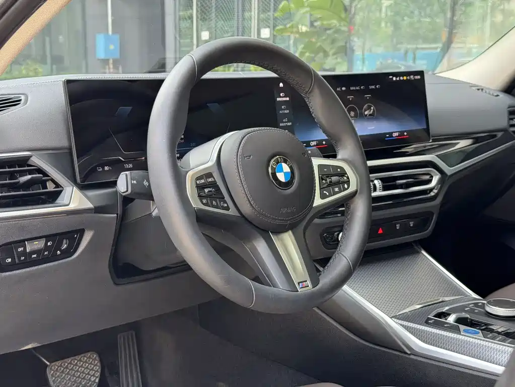 BMW i3 2023 eDrive 40 L Sport
