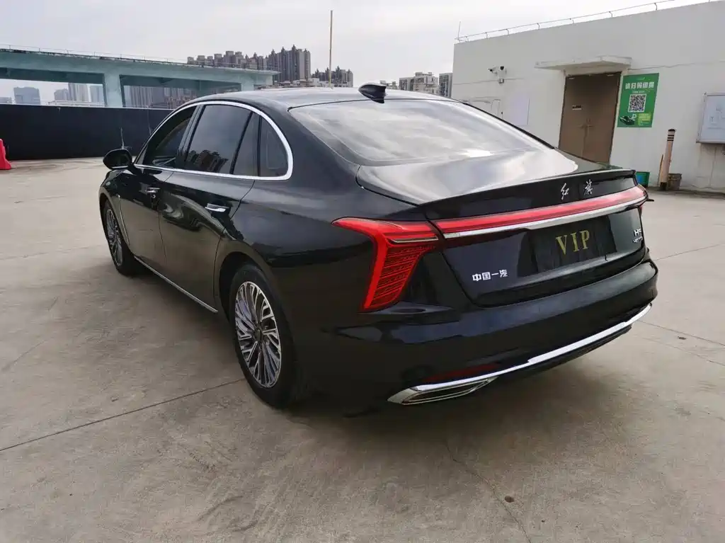 RED FLAG HONGQI H5