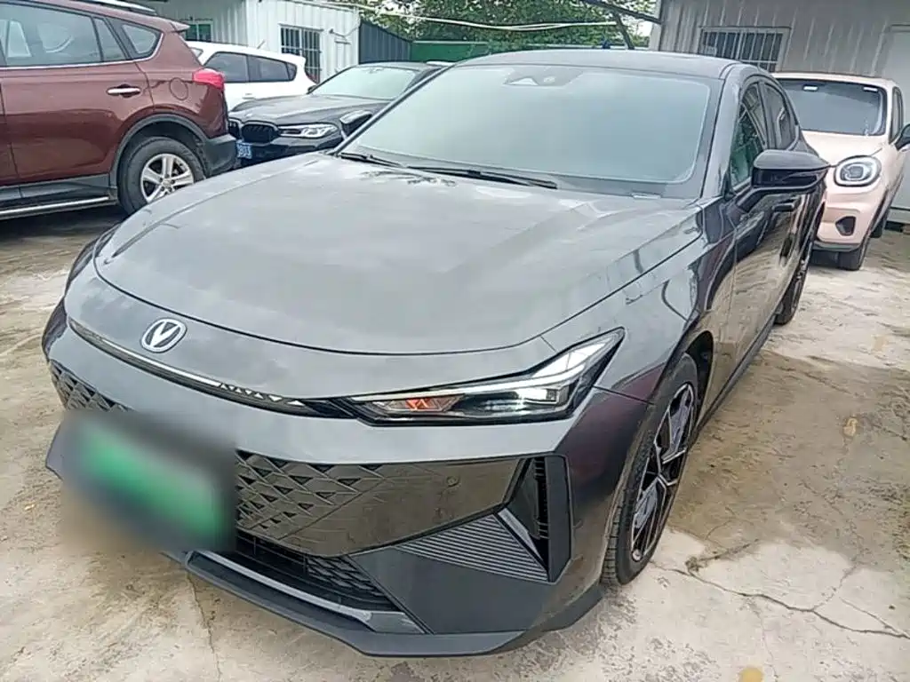 Changan UNI-V iDD
