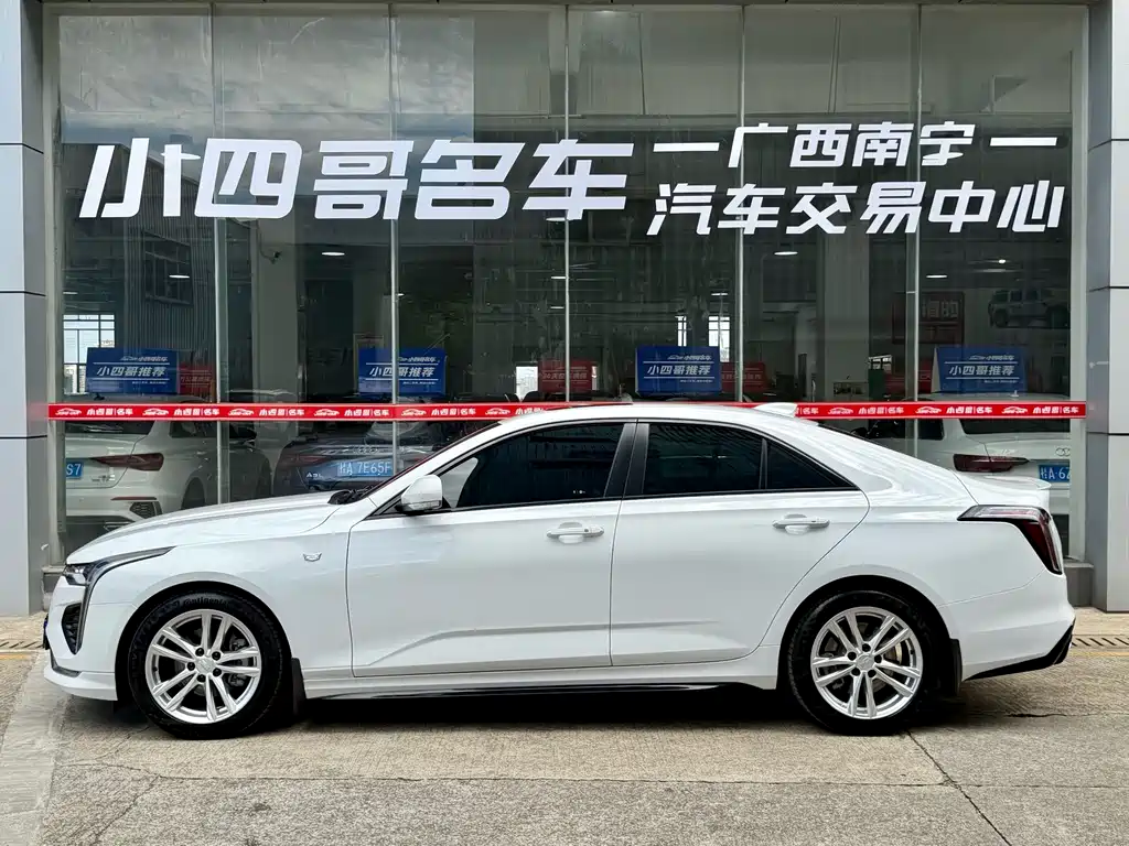 Cadillac CT4 — миниатюра 2