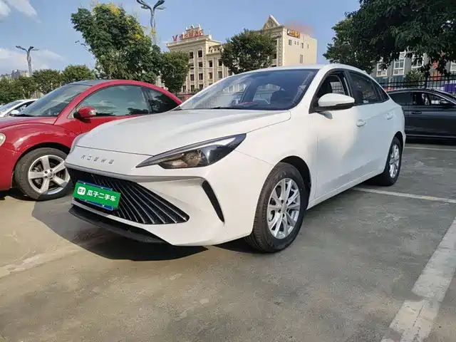 ROEWE  I5 2025