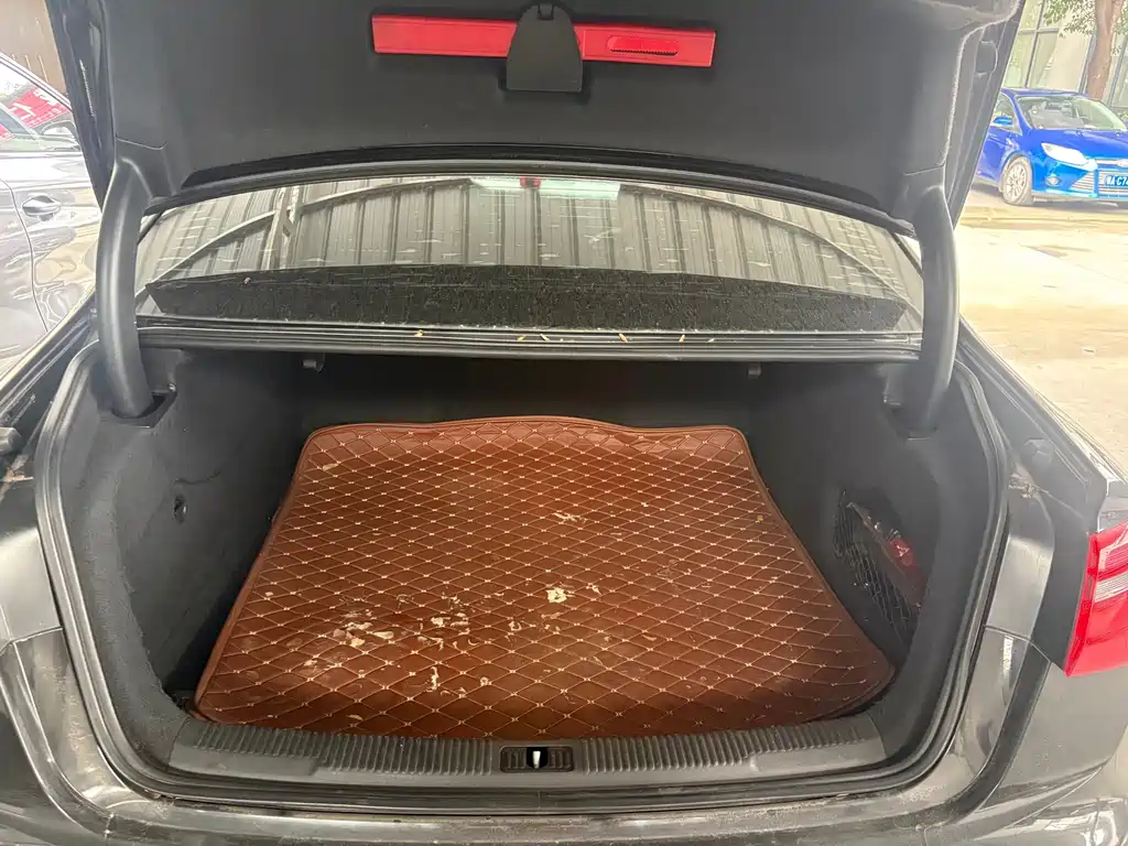 Audi A6L — миниатюра 8