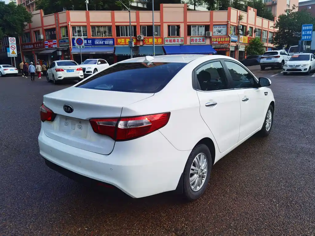Kia K2 2012 1.4L MT GL