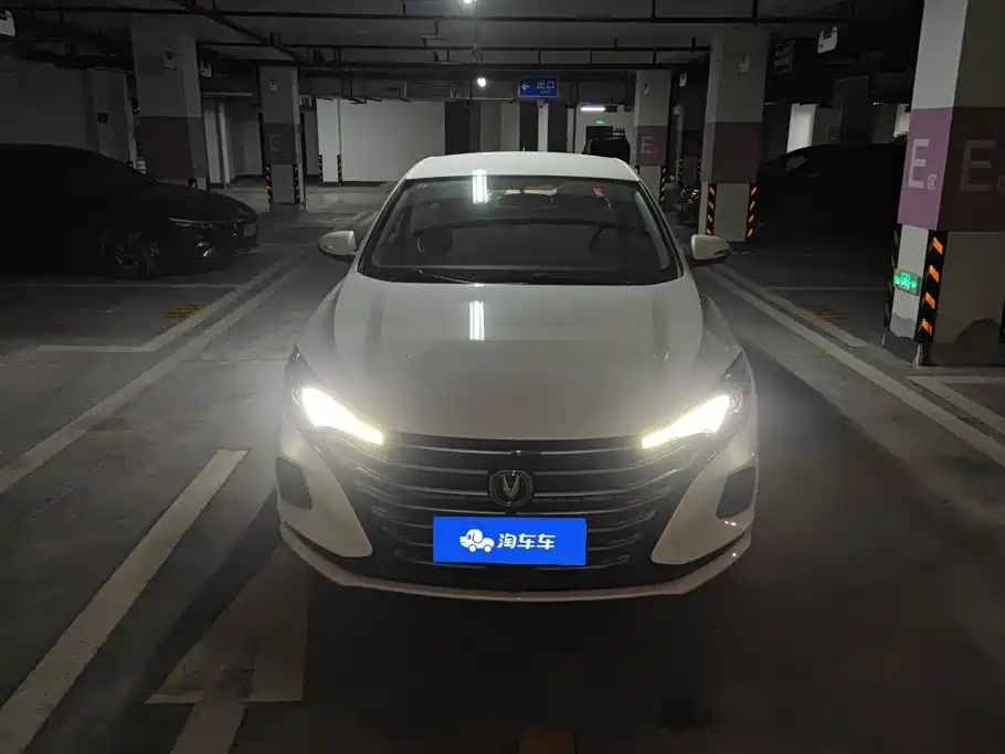 Changan Eado — миниатюра 2