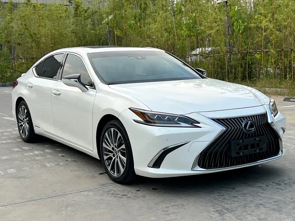 Lexus ES — миниатюра 3