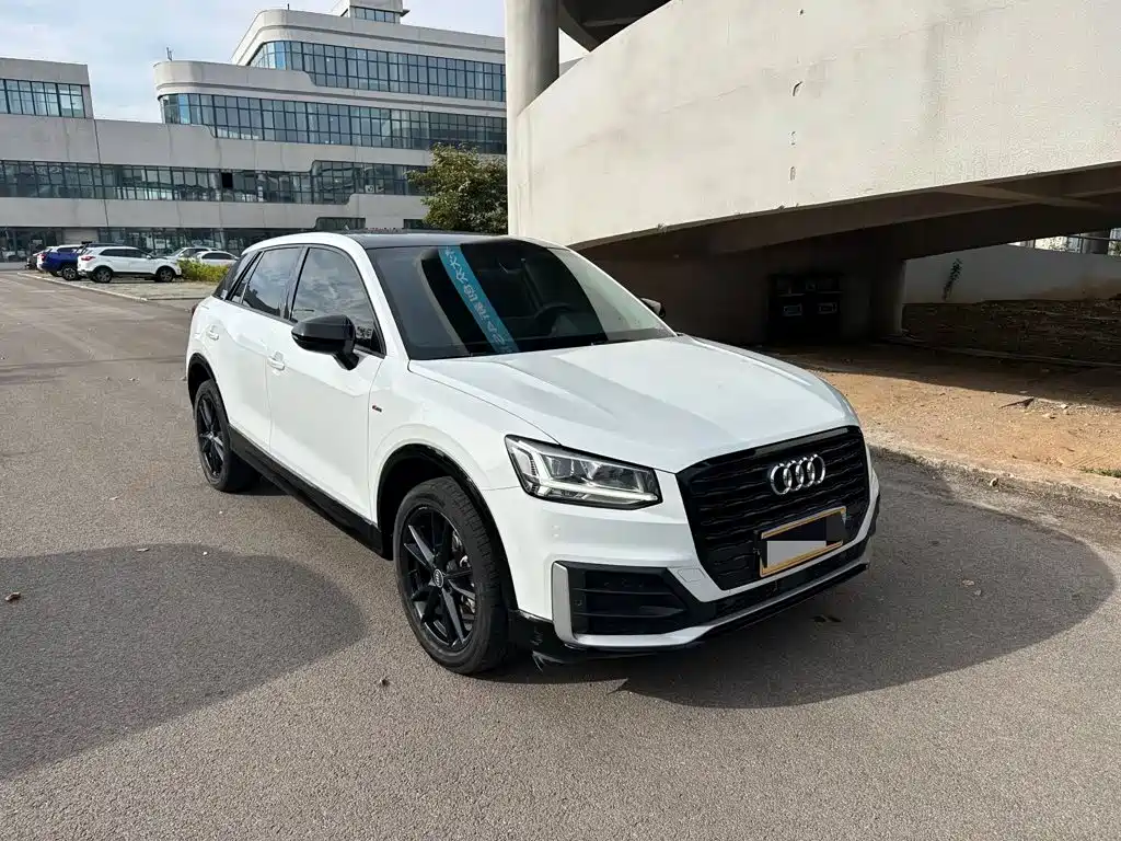 Audi Q2L — миниатюра 3