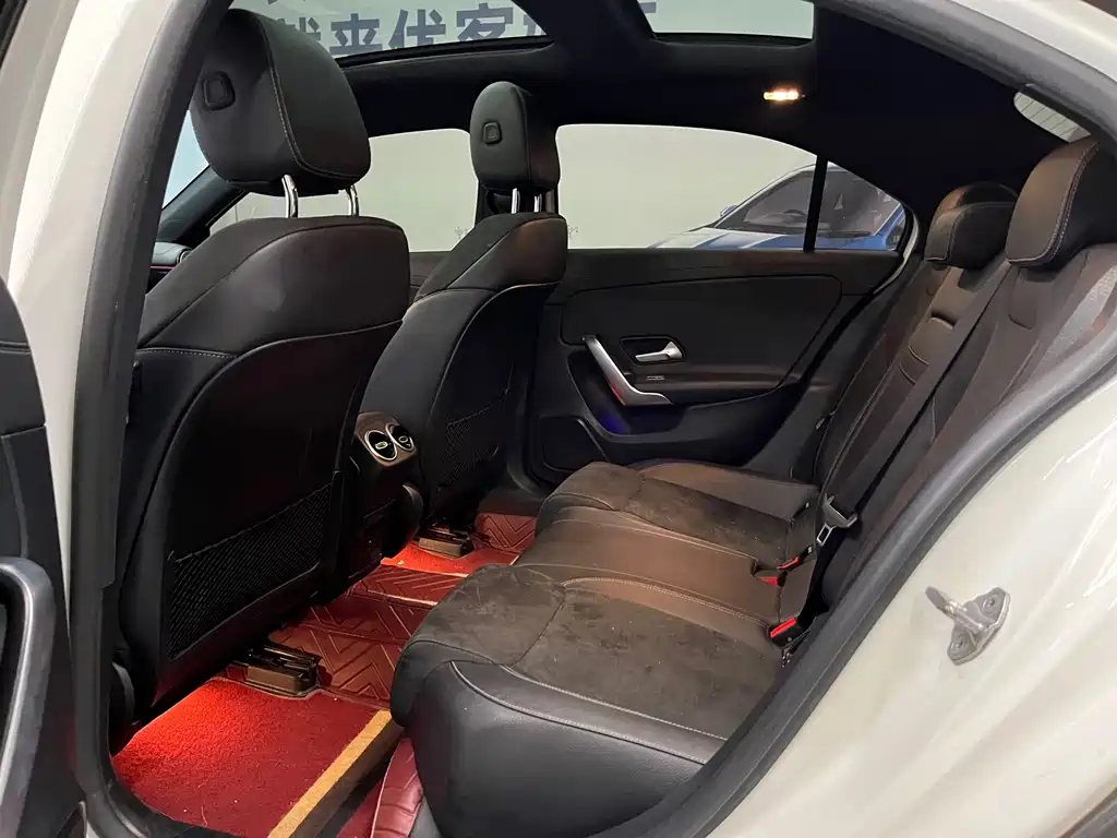 Mercedes-Benz A-Class — миниатюра 13