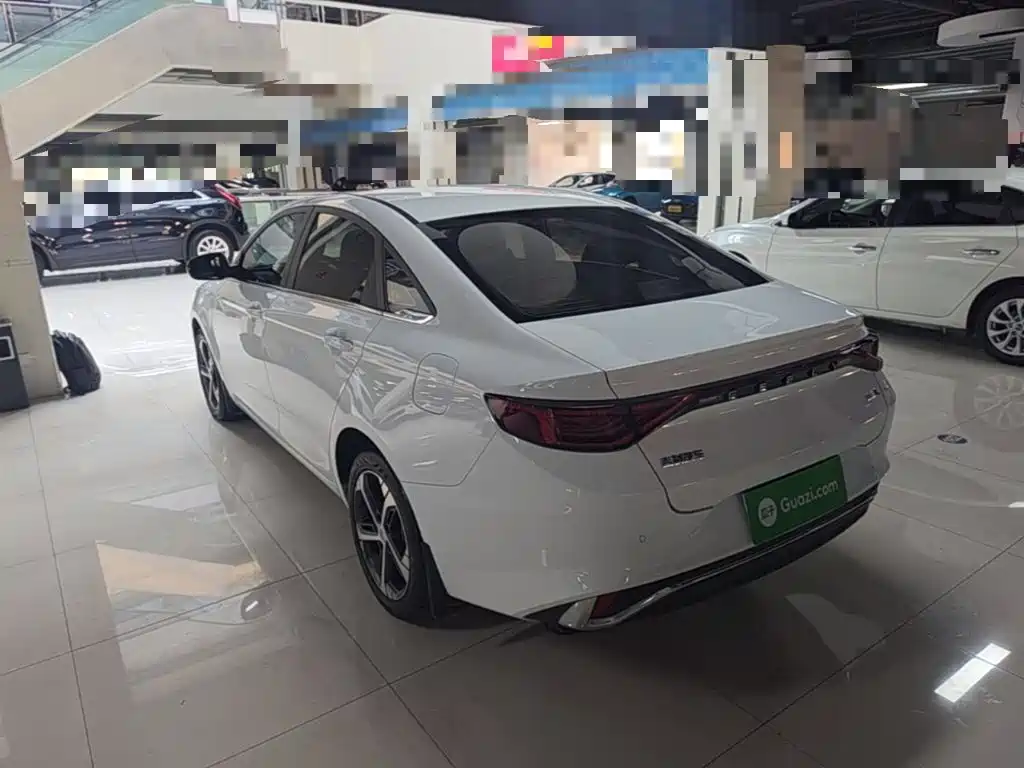 Geely Emgrand L — миниатюра 5