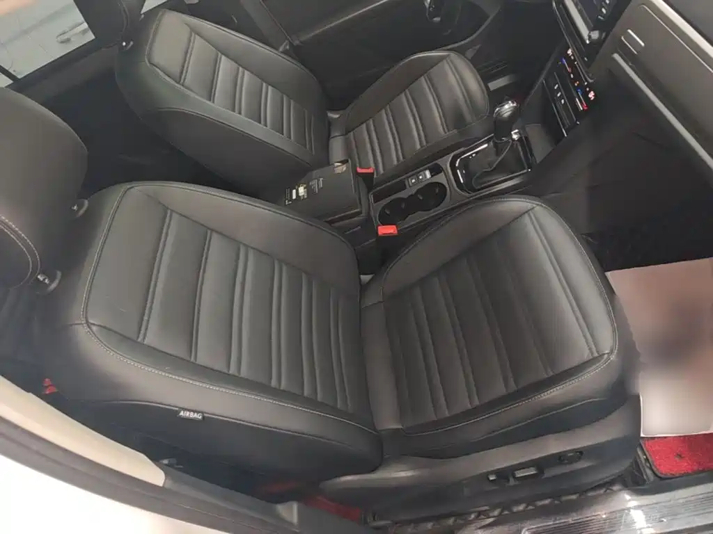 Volkswagen Touran — миниатюра 25
