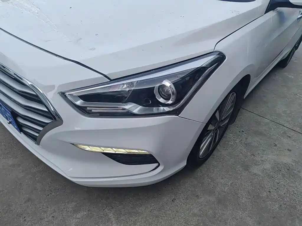 Hyundai Mistra — миниатюра 24
