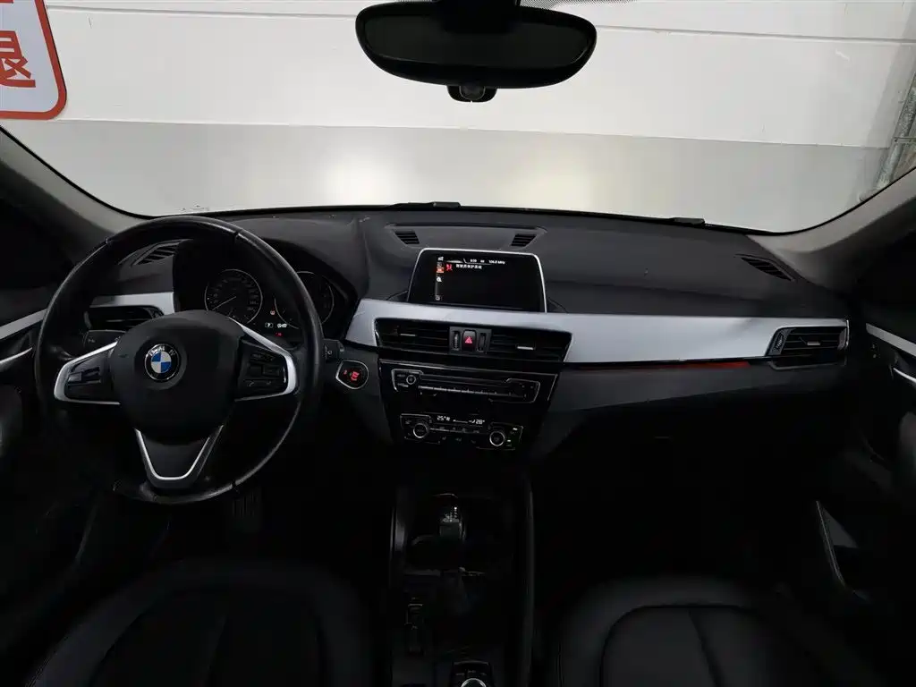 BMW X1 2016 sDrive18Li Premium