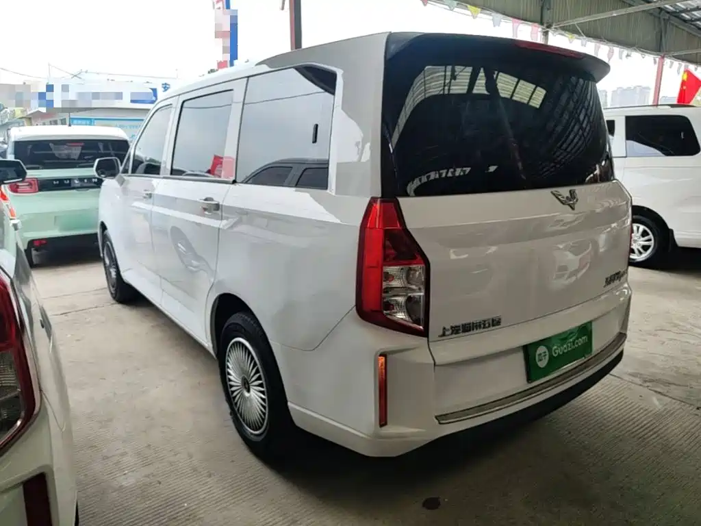 Wuling Hongguang PLUS — миниатюра 5