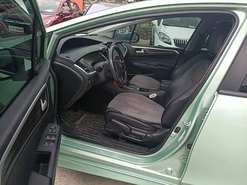 Honda Jade — миниатюра 15
