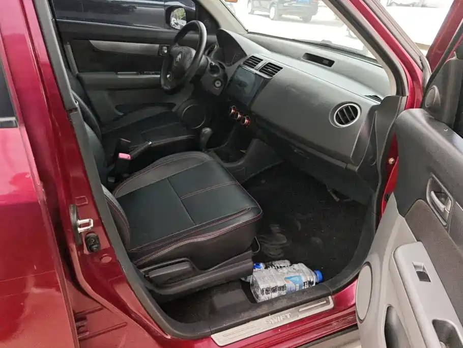 Suzuki Swift — миниатюра 8