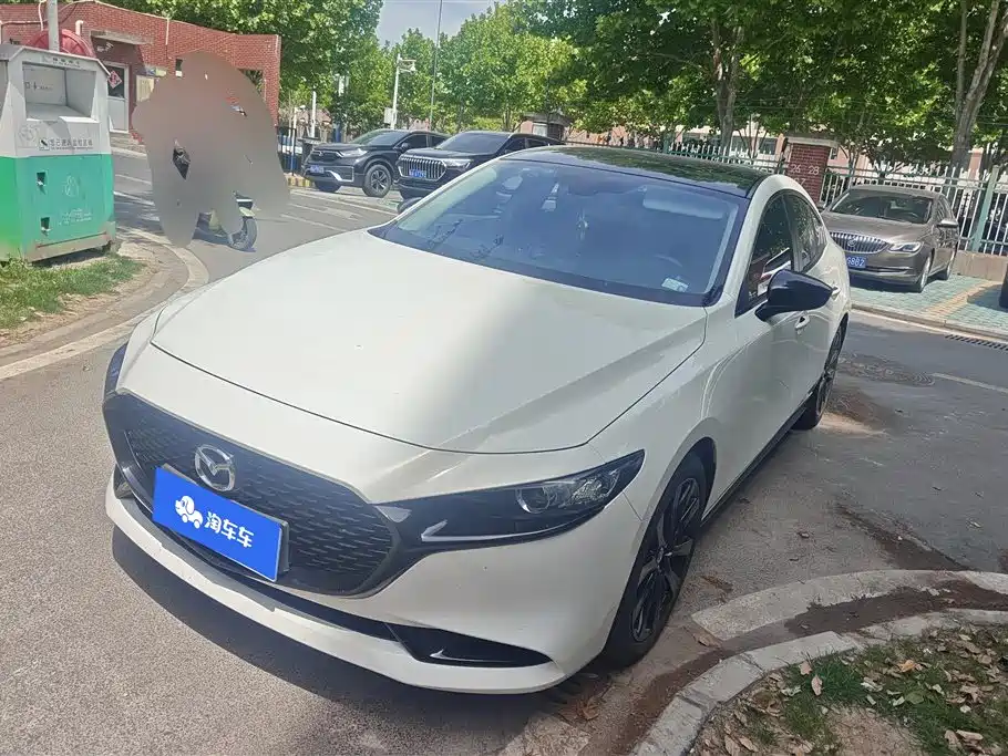 Mazda 3 Axela 2024