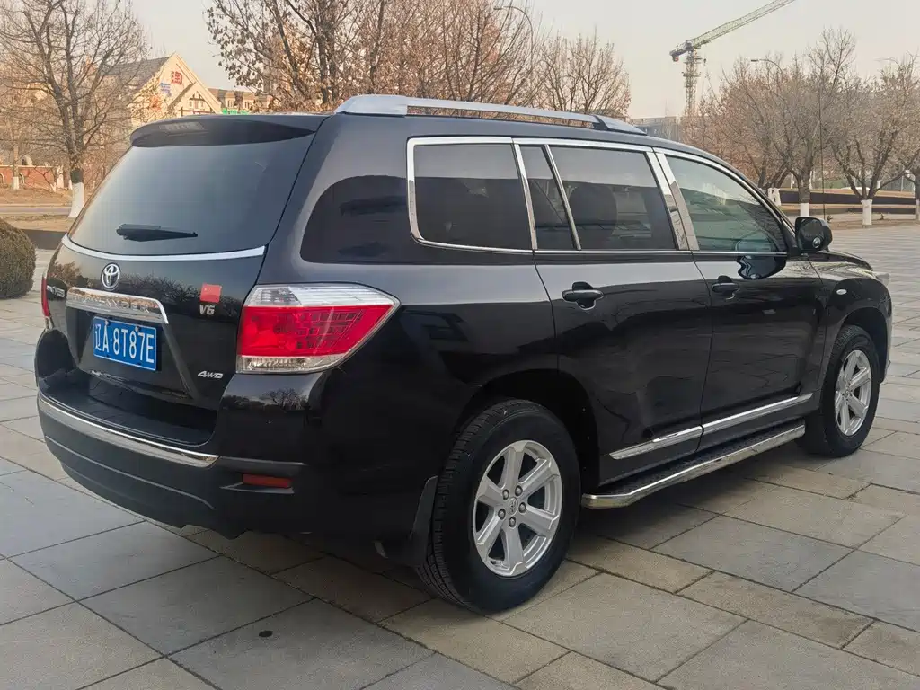 Toyota Highlander 2.7L 2WD 5 seats Elite Edition, фото 5