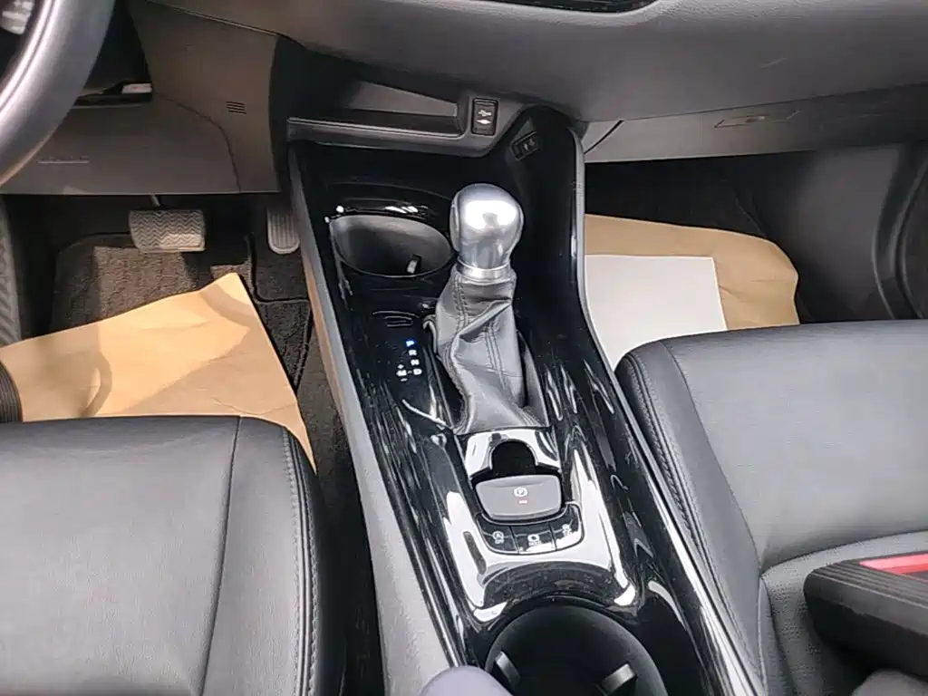 Toyota IZOA — миниатюра 14