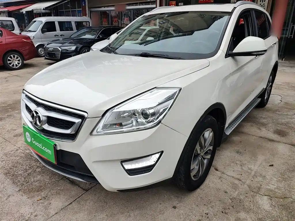 BAIC Senova X65 2016