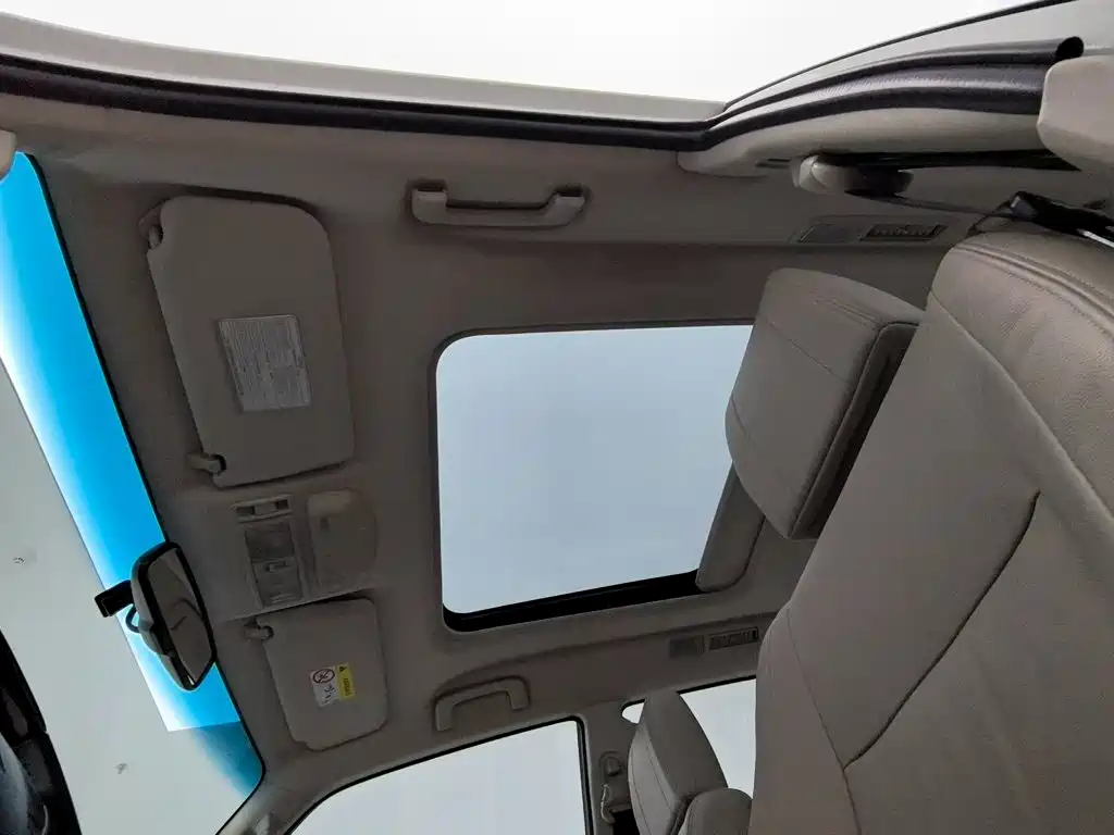 Mitsubishi Pajero (Import) — миниатюра 20