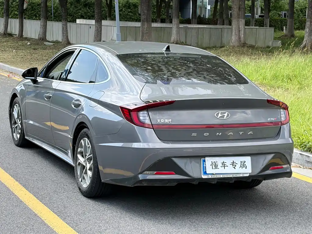Hyundai Sonata — миниатюра 6