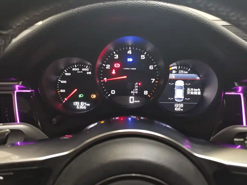 Porsche Macan 2016 Macan 2.0T