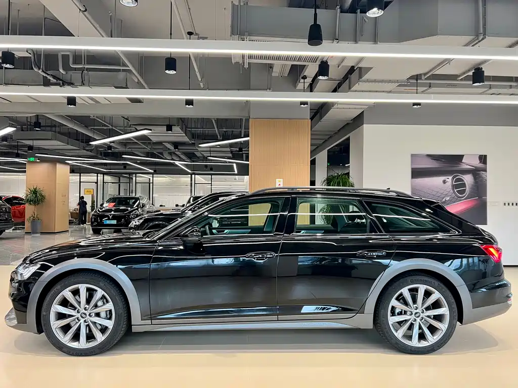 AUDI  A6