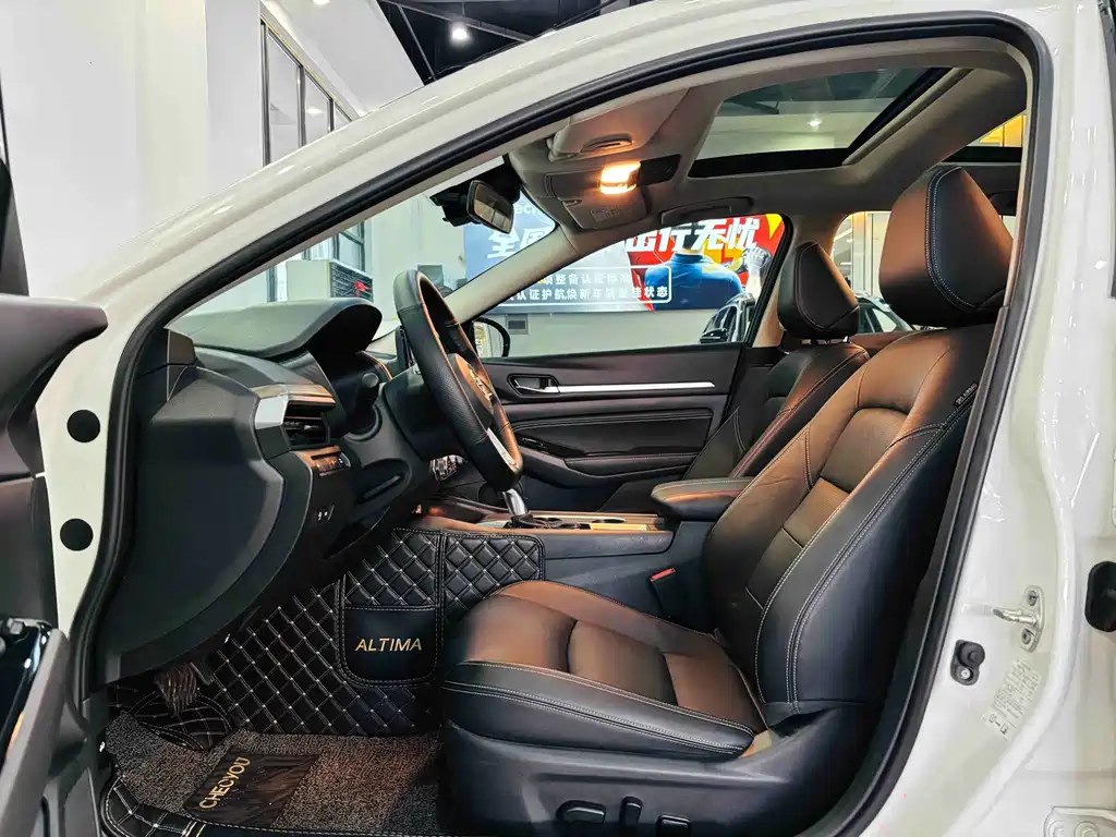 Nissan Teana — миниатюра 12