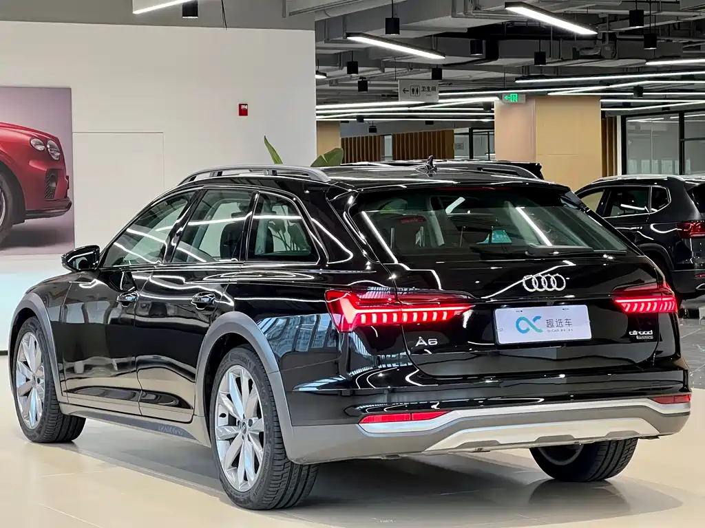 AUDI  A6