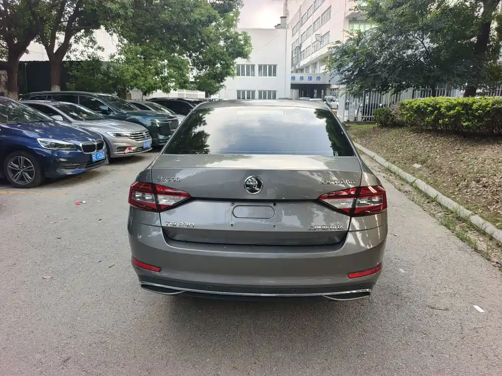 Skoda Octavia — миниатюра 5
