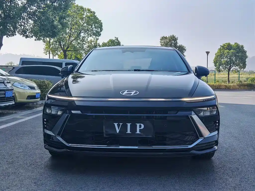Hyundai Sonata — миниатюра 3